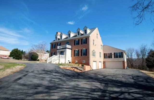 200 Persimmon Way - 200 Persimmon Way, Bedford County, VA 24551