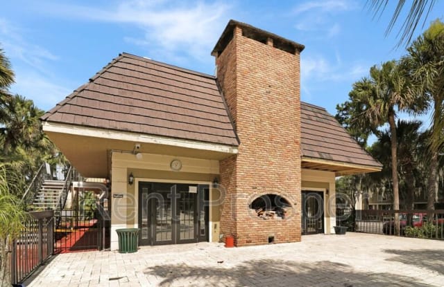 4130 Versailles Dr - 4130 Versailles Drive, Orlando, FL 32808