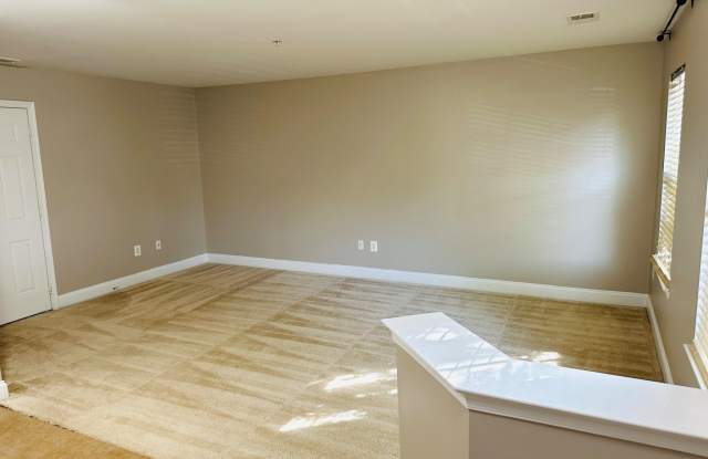 12615 HORSESHOE BEND Circle Gallery 4