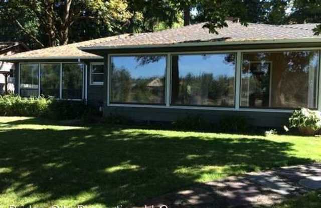 14815 SE River Forest Dr. Gallery 3