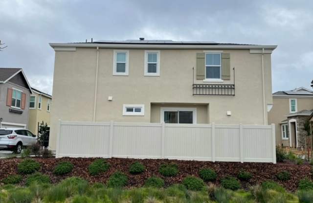 NEW LENNAR HOME, Ready For New Occupants! Gallery 3