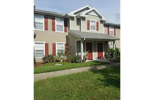 Upper Unit 2/2 available in Naples! Annual Rental! photos photos