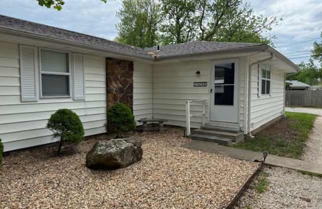 2505 S Ingram Mill, Unit B photos photos