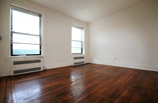 329 Graham Ave - 329 Graham Avenue, Brooklyn, NY 11211