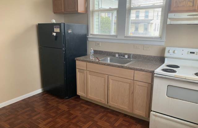 415 Taylor St Apt #1 Gallery 2