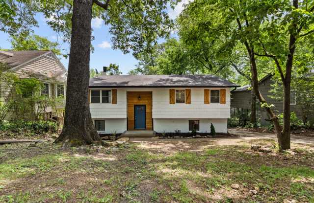 1919 20th Avenue S Gallery 1
