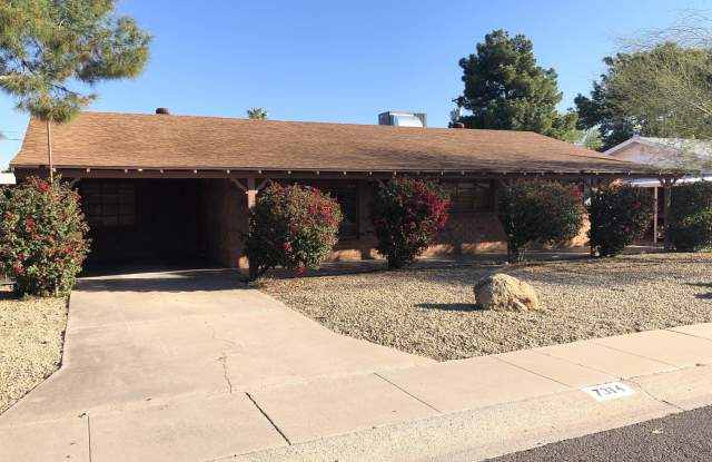 7314 E LEWIS Avenue Gallery 2