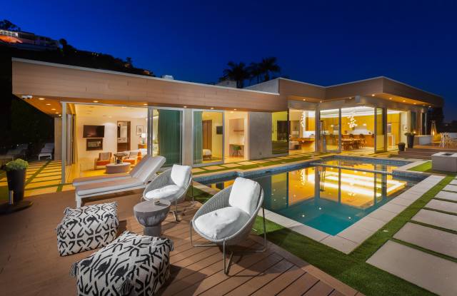 1439 Devlin Dr photos photos