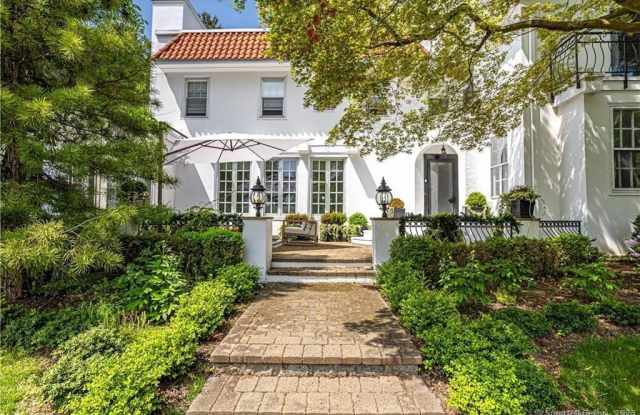 33 Eureka Terrace - 33 Eureka Terrace, Stamford, CT 06902