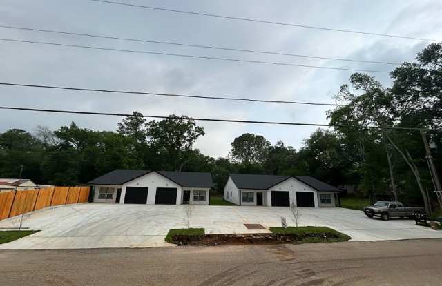 322 W. California St. #101 - 322 West California Street, Nacogdoches, TX 75965