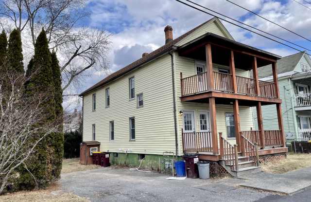 4 Round Lake Avenue photos photos