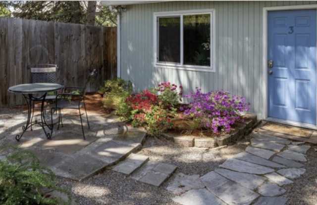 1825 Siskiyou Boulevard Unit 3 photos photos