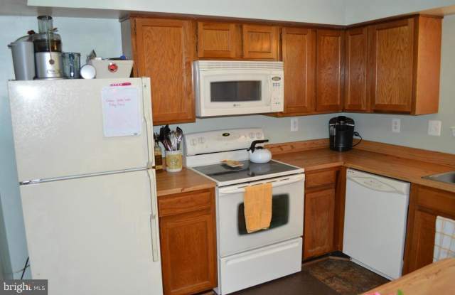 2866 MADEIRA COURT Gallery 4