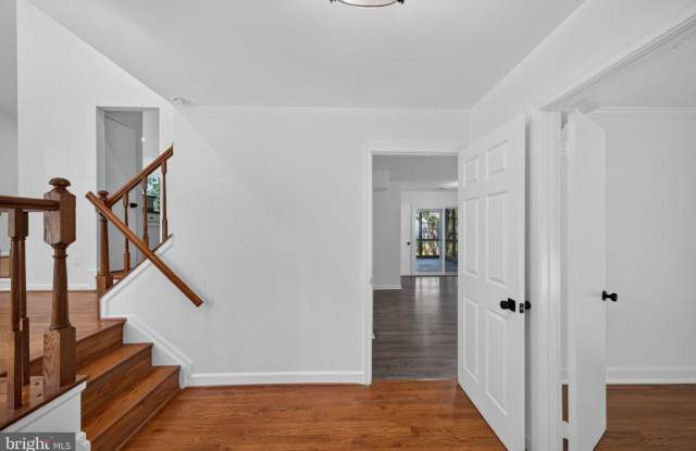 8 WORTHINGTON Court Gallery 4