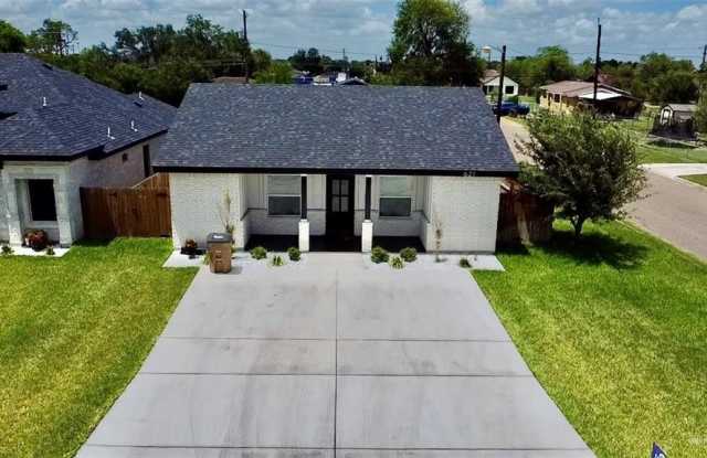 621 E Fay Street - 621 East Fay Street, Edinburg, TX 78539