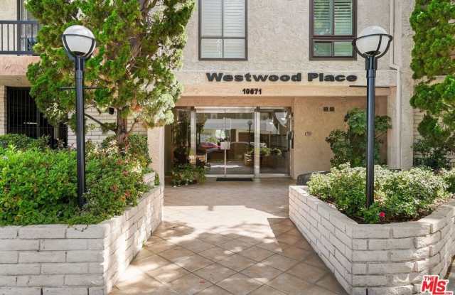 10671 Holman Ave unit: 206 - 10671 Holman Avenue, Los Angeles, CA 90024