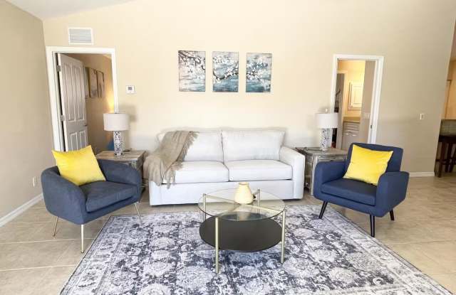 227 Rotonda Boulevard West - A Gallery 4