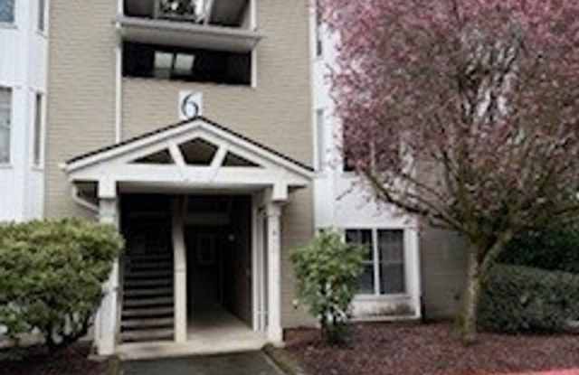 2 bedroom 2 bath First Floor Condo w/1 Car Garage $400 Move In Credit $2350 per month. - 2001 120th Place Southeast, Everett, WA 98208