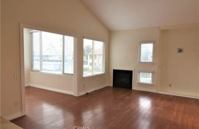 16943 Bluewater Lane Gallery 2