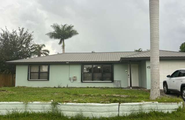 *Coming Soon * 3/2/1 Conveniently Located In Port St Lucie photos photos