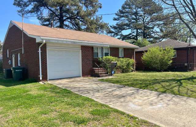 718 Powhatan Pkwy Hampton, VA 23661 photos photos