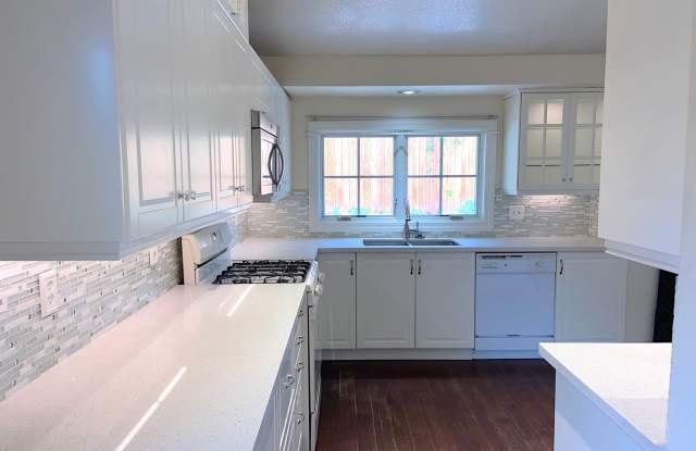 *COMING SOON* Sparks Single Story Home - 4 Bedrooms (Reed HS, Mendive MS, Whitehead ES) photos photos