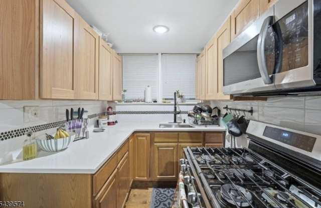 328 John St photos photos 328 John St photos photos