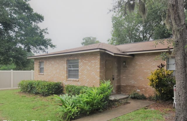 1426 Fern Rd. E. - 1426 East Fern Road, Lakeland, FL 33801