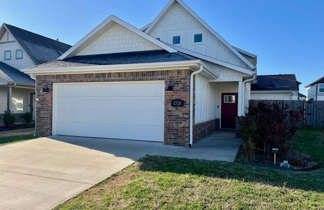 1720 West Broadway Place photos photos