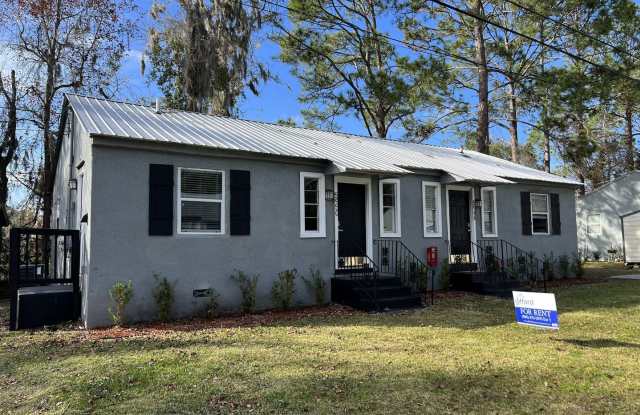 Renovated 2 Bedroom Jacksonville Heights Duplex Apartment photos photos