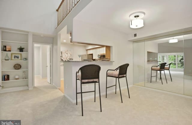 2217 LOVEDALE LANE Gallery 4