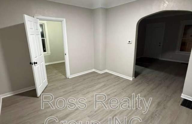 1527 Tecumseh st - 1527 Tecumseh Street, Toledo, OH 43607 1527 Tecumseh st - 1527 Tecumseh Street, Toledo, OH 43607