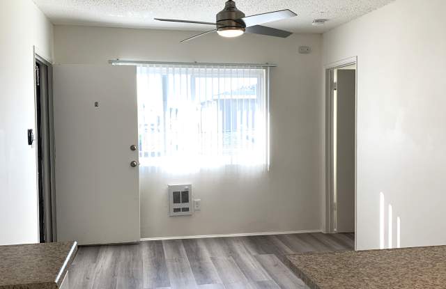 11856 South Inglewood Avenue photos photos