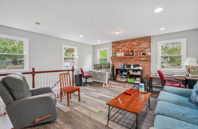 8312 Potomac Avenue Gallery 2