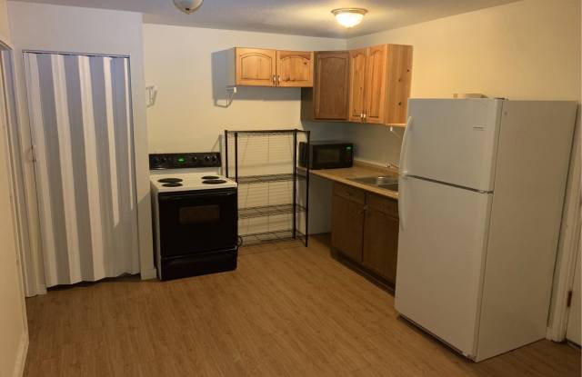 204 2nd Street Southeast- HC - 1 Gallery 1