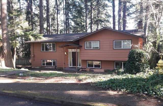 635 Kingswood Ave photos photos