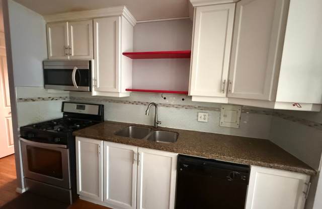 2 Bedroom, 1.5 Bath, Pet Friendly Gas Heat Outside porch photos photos