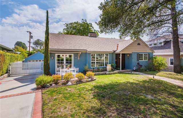 1215 Oak Circle Drive photos photos