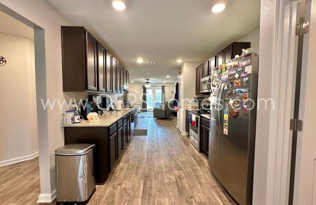 3/2 in Crestview! HALF OFF First Month! Gallery 4