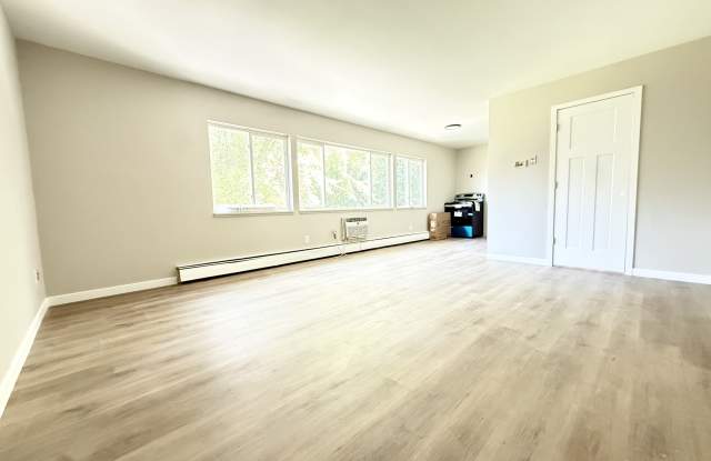 2060 Allen Boulevard - 20 photos photos
