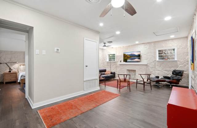 19214 Grey Forest Gallery 4