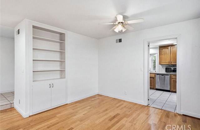 17617 Fremont Street Gallery 4
