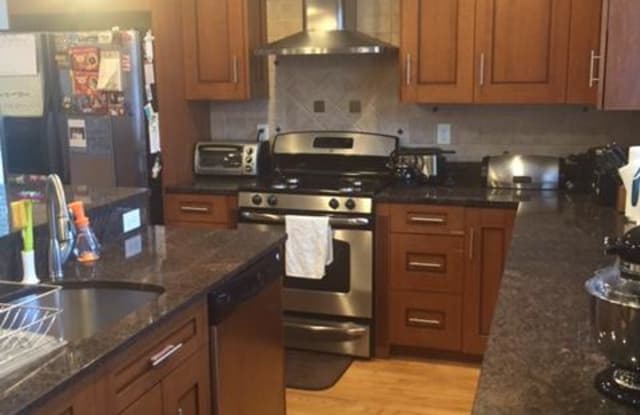 12 Larch Pl. - 12 Larch Place, Boston, MA 02131