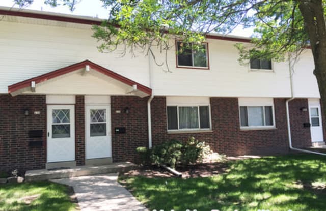 232 Morris St - 232 Morris Street, Village of Pewaukee, WI 53072