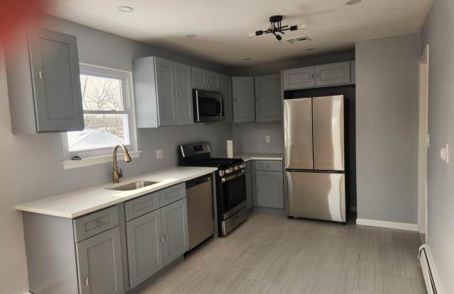 883 Roundtree Drive photos photos