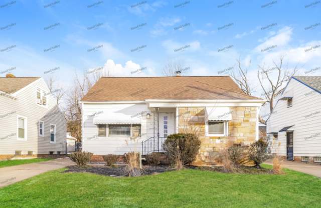 18819 Longview Avenue photos photos