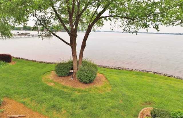 18507 Vineyard Point Lane Gallery 3