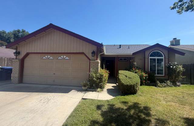 Single story near freeway access and major shopping! photos photos