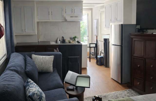 55 R Snell Avenue photos photos
