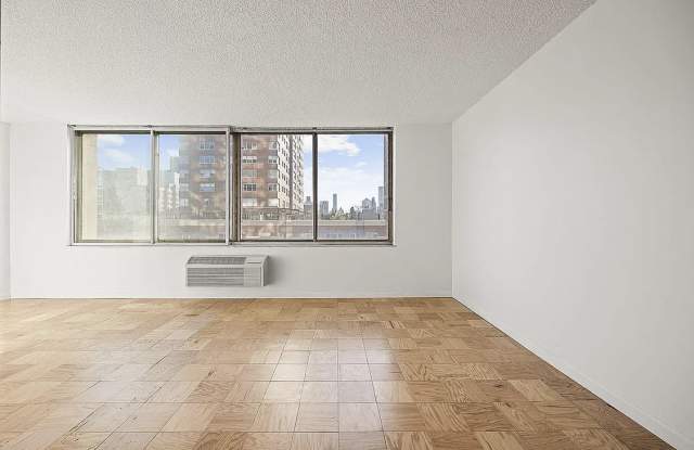 353 E 72nd St Apt 18C Gallery 3
